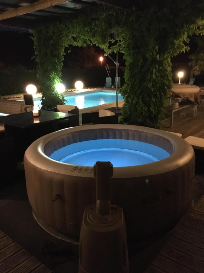 Bed & Breakfast La Des Amis Parthenay